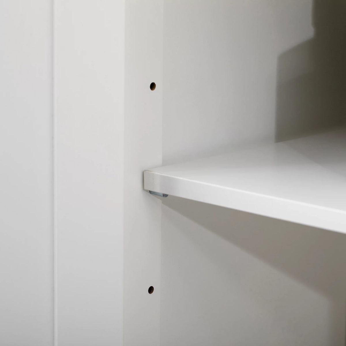 White Freestanding Bathroom Cabinet with Two Drawers and Adjustable Shelf T381