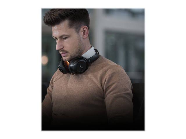 Black Noise Canceling Headphones V29854