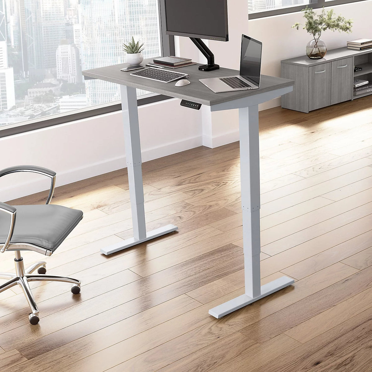 Adjustable Desk in Platinum Gray H878