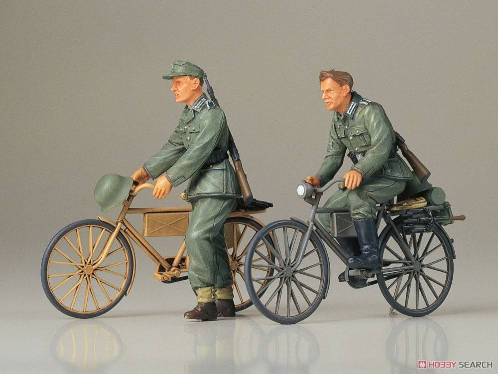 German Soldiers with Bicycles 1/35 scale kit X518
