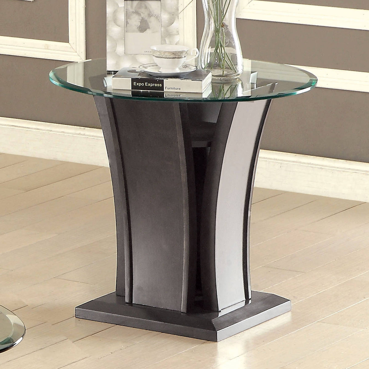Grey 2-Piece Accent Table Set Y32790