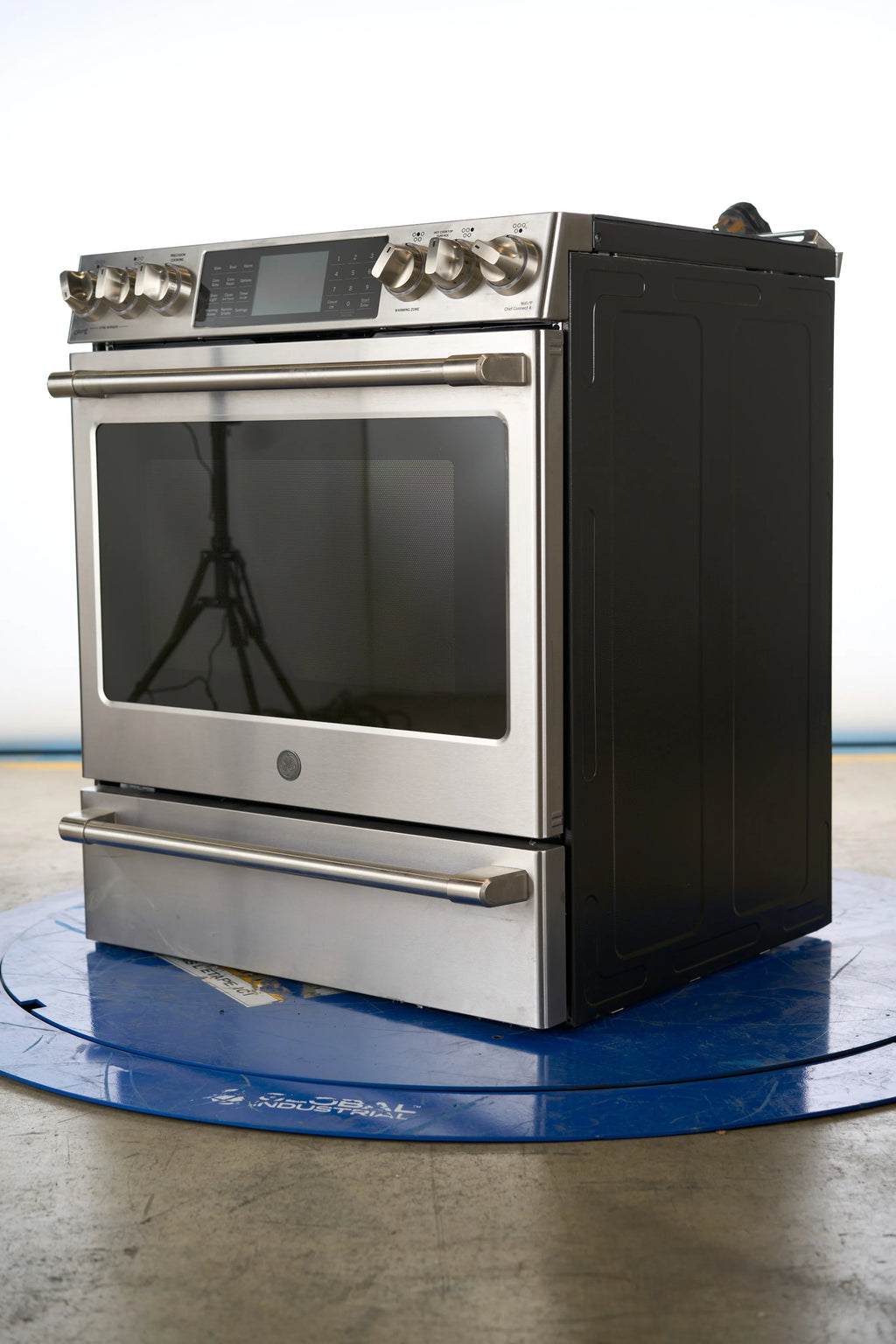 30 5.6 cu. ft. Stainless Steel Electric Range X5544