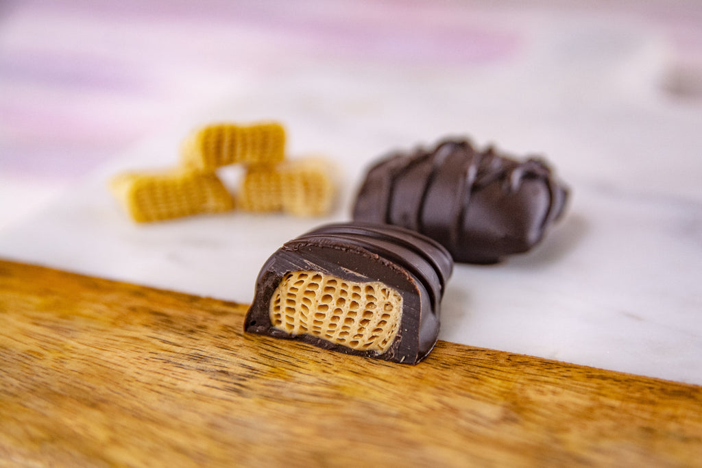 Dark Honeycomb Sponge Candy 1lb V9735