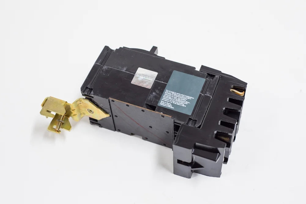 30A 2P 600V AC Circuit Breaker U982